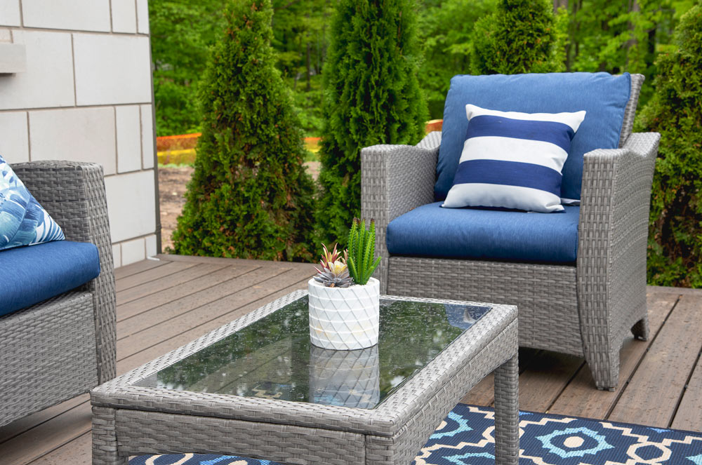 33. 3 Arbourvale Common - 41 Backyard Patio table and chair