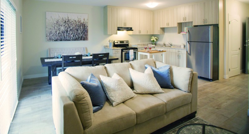 pine mansion 3 interior (beige sofa)